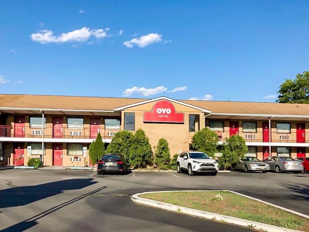 Oyo Hotel Edison Nj Route 1 Exterior foto